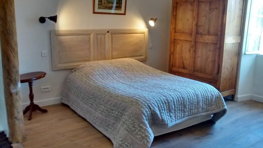 Mas La Vitalis Chambres D'Hotes LʼIsle-sur-la-Sorgue 객실 사진